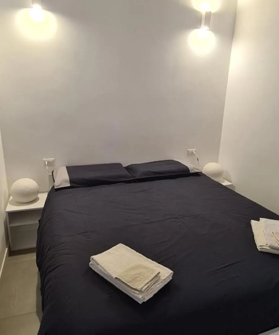 Apartment Bilocale Zona Marghera Appena Ristrutturato Milan